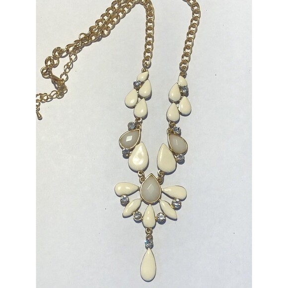 Gold Tone  Ivory Enamel Rhinestone Flower Lavalier  Statement Necklace 21” - Picture 6 of 6